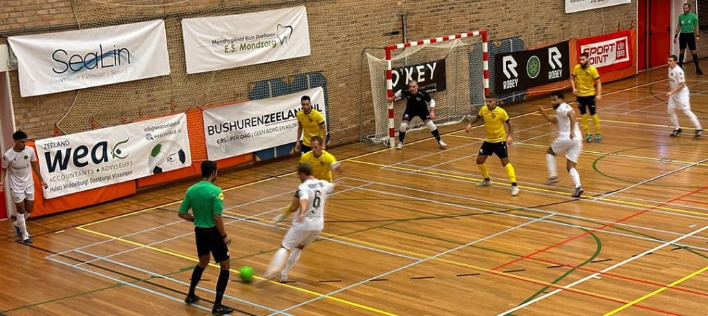 Spelmoment uit de wedstrijd tegen Groene Ster
